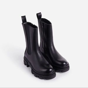 Black EGO Biker boots size 9!